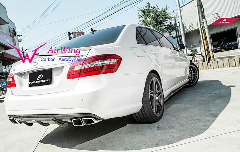 W212 - Future-Design style Carbon Rear Diffuser 01